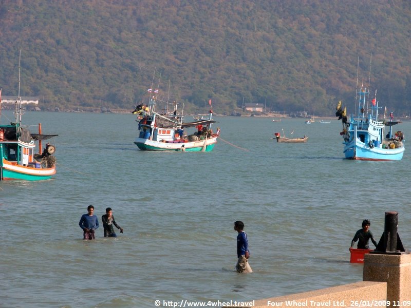 4x4Reisen Expedition, Expeditionstourismus, 4x4 Campingtour fuer Selbstfahrer in den Sueden von Thailand , 4x4 Offroad Adventure Geländewagenreisen und Geländewagentouren in Südostasien, Abenteuer in Asien, Thailand, Laos, Kambodscha für Selbstfaher von Berlin nach Bangkok 1756936156  4x4 Thailand 4x4 Südostasien 4x4 Indochina 4x4 Laos 4x4 Kambodscha 4x4 Myanmar 